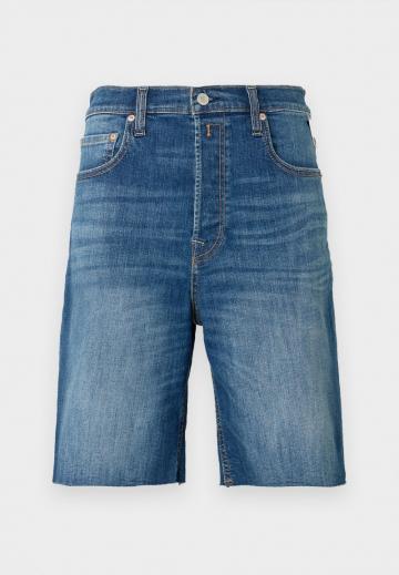 Джинсовые шорты