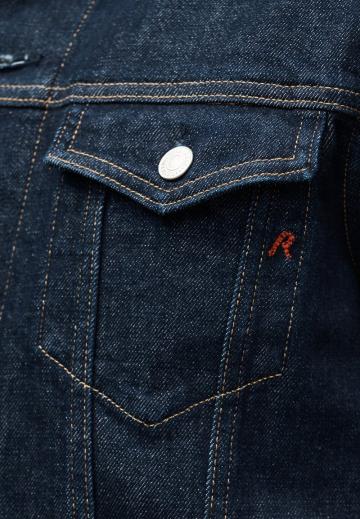 Джинсовая куртка