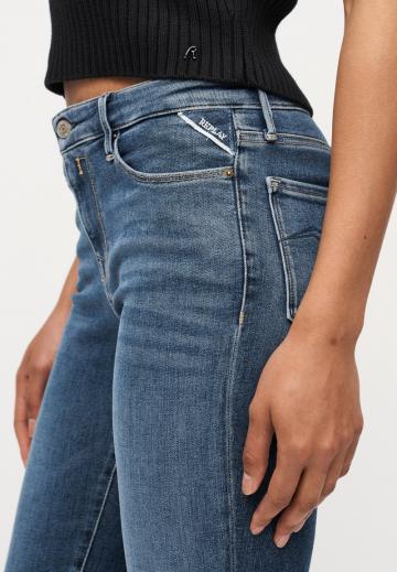 Узкие джинсы