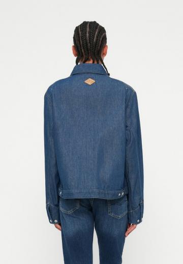 Джинсовая куртка