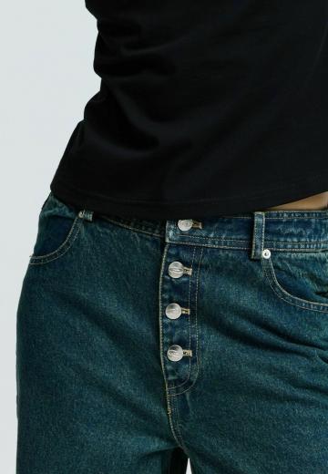 Клешеные джинсы