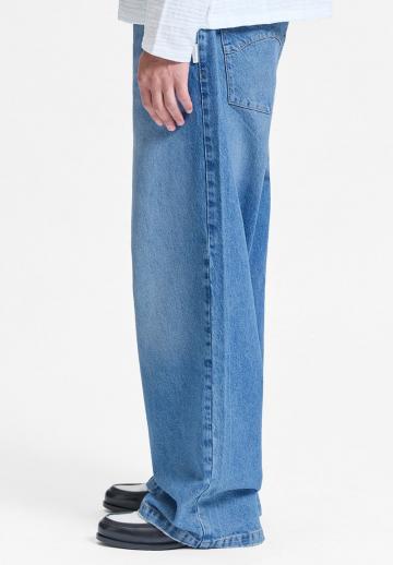 Свободные джинсы