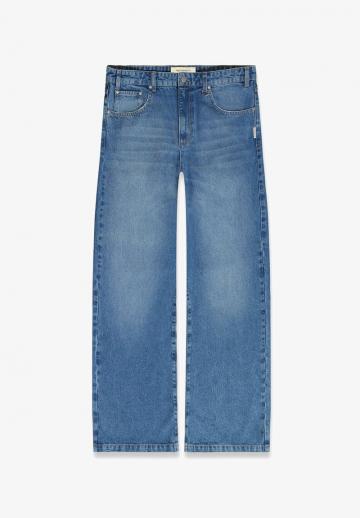 Свободные джинсы