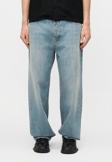 Свободные джинсы