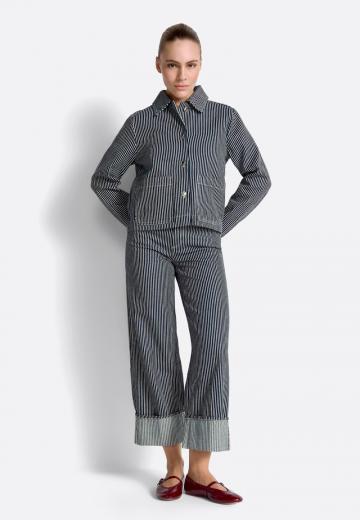 Короткие джинсы