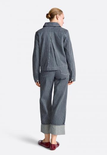 Короткие джинсы