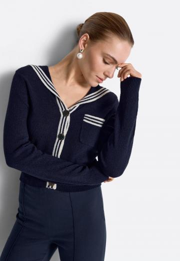 Вязаная кофта