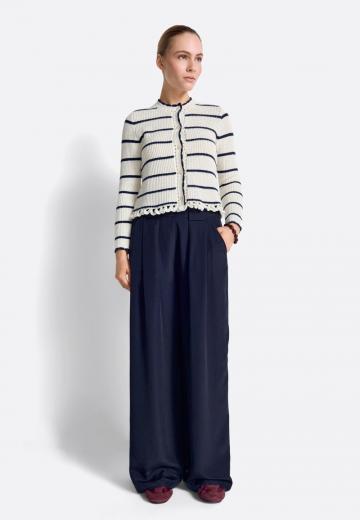 Вязаная кофта