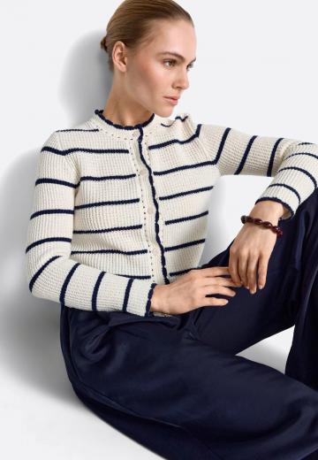 Вязаная кофта