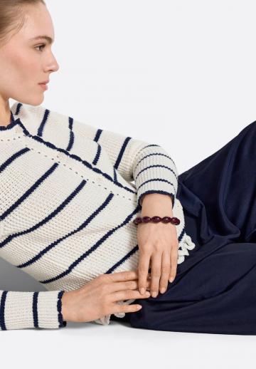 Вязаная кофта