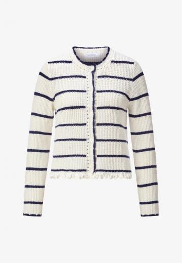 Вязаная кофта