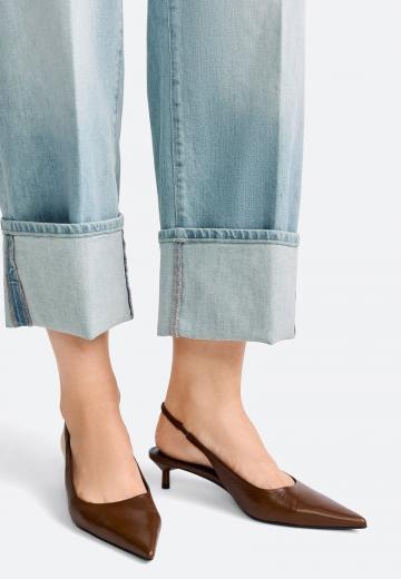 Короткие джинсы