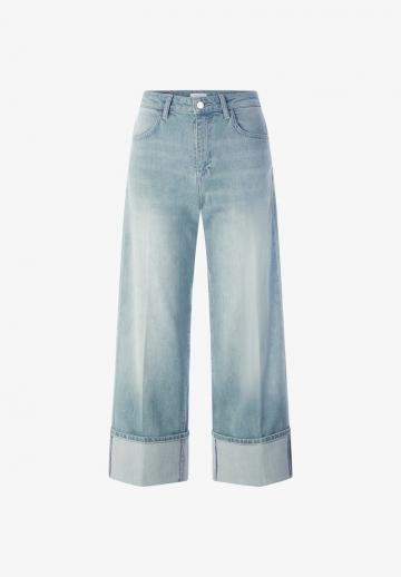 Короткие джинсы