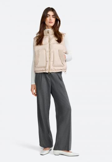 Пуховой жилет