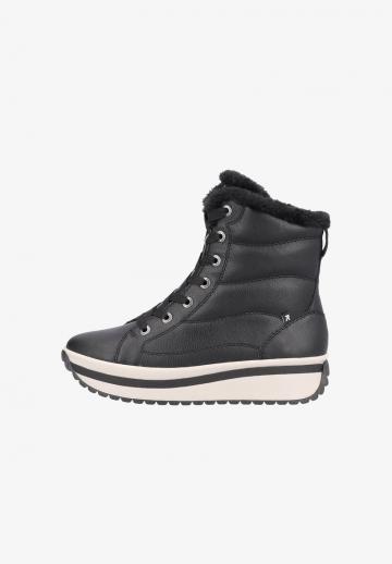 Зимние ботинки