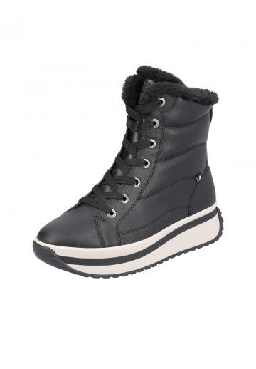 Зимние ботинки