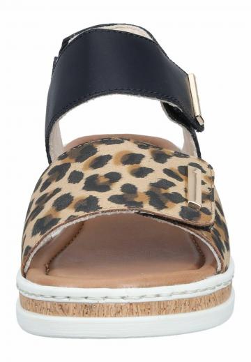 Босоножки на танкетке