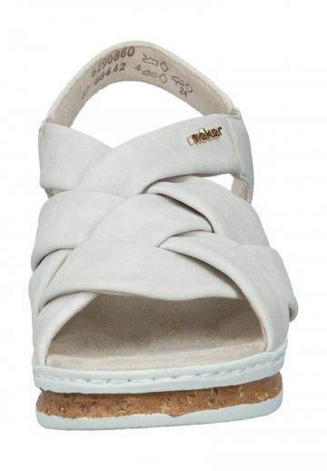 Босоножки на танкетке