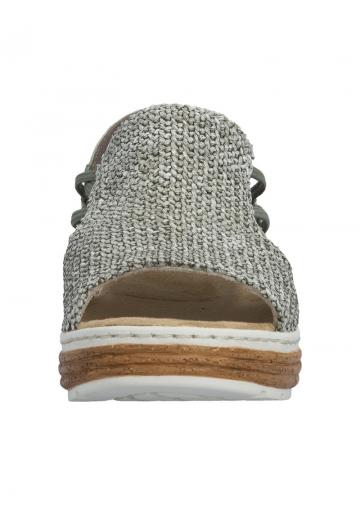 Босоножки на танкетке