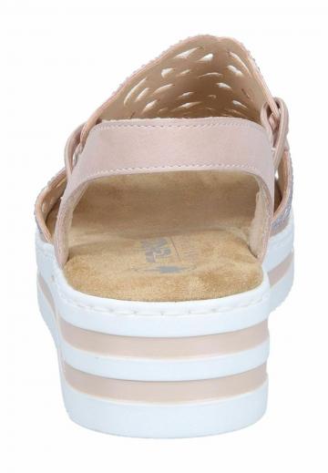 Босоножки на танкетке