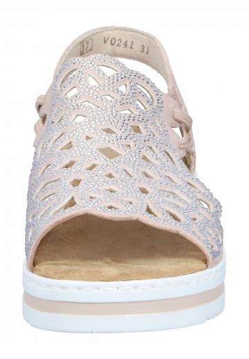 Босоножки на танкетке