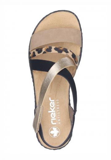 Босоножки на танкетке