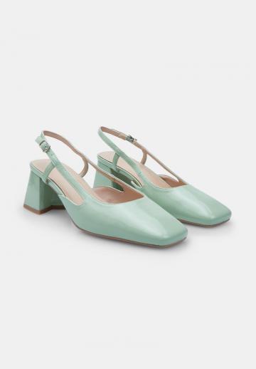 Туфли с ремешком