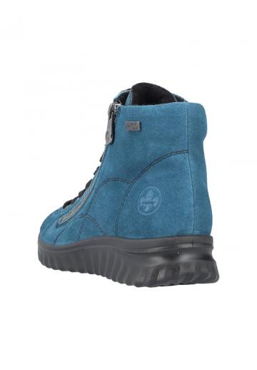 Сапожки на танкетке