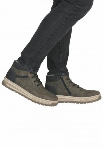 Зимние ботинки