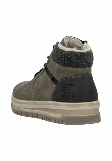 Зимние ботинки