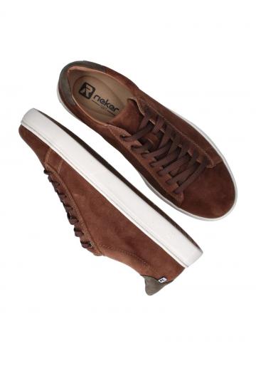 Ботинки на шнуровке