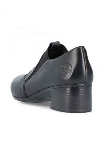 Туфли с высоким носом