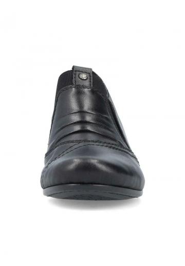 Туфли с высоким носом