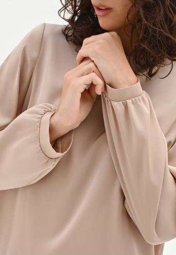 Атласная блузка