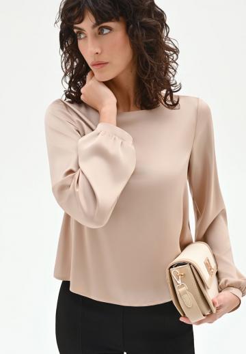 Атласная блузка