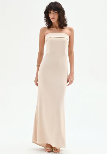 Платье без бретелек