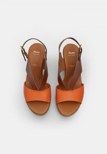 Босоножки на танкетке