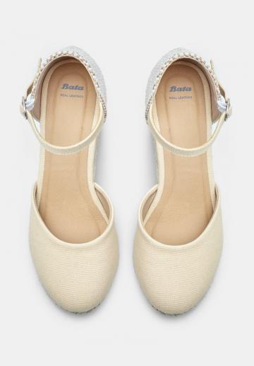 Туфли на танкетке