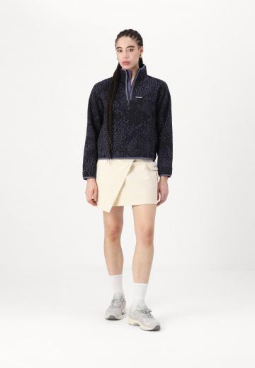 Юбка с накладными карманами