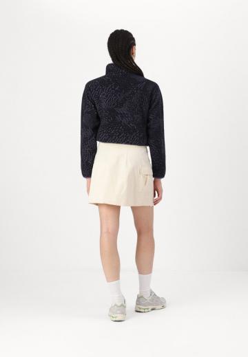 Юбка с накладными карманами