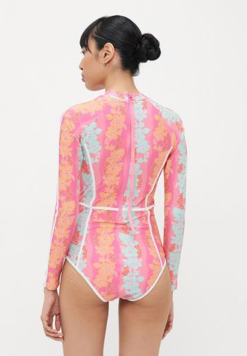 Слитный купальник