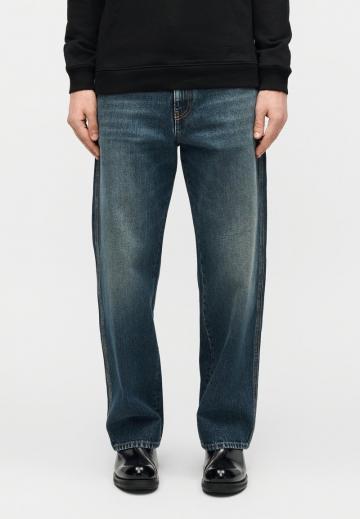 Прямые джинсы
