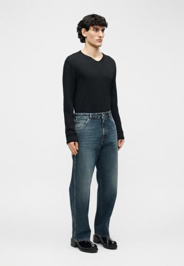 Прямые джинсы