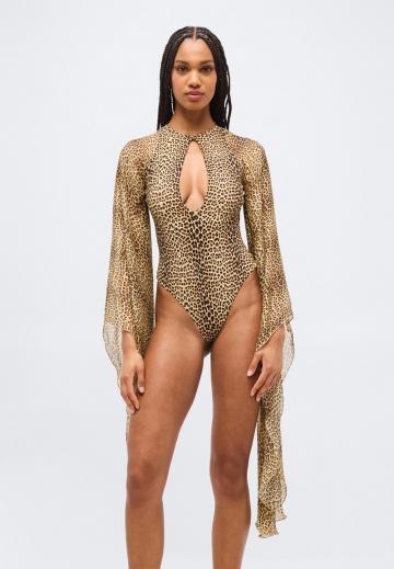 Слитный купальник