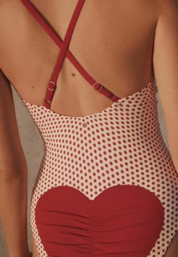 Слитный купальник