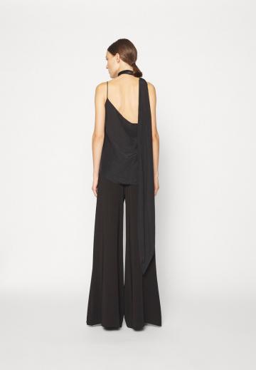 Топ на бретельках