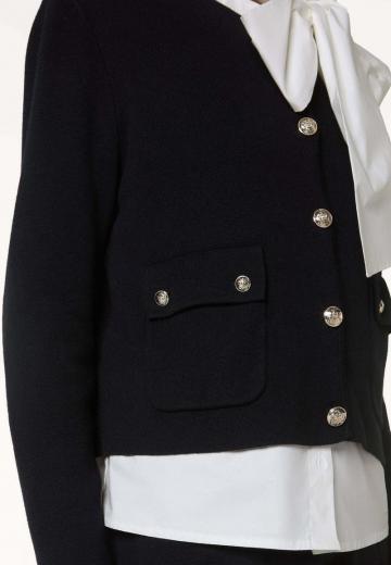 Блейзер с накладными карманами