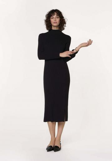 Платье футляр