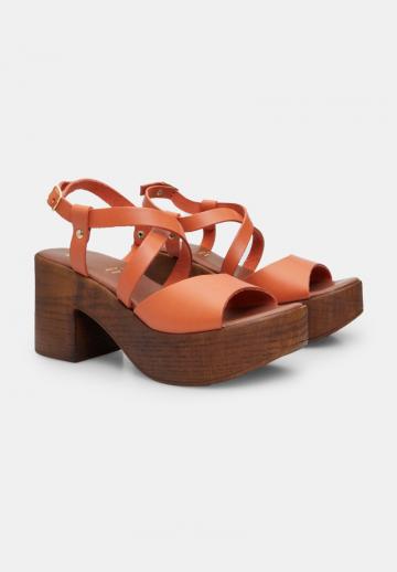 Босоножки на платформе