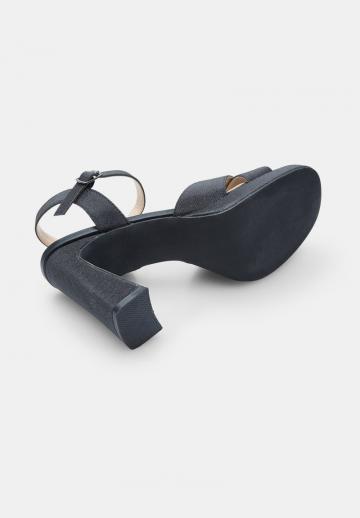 Босоножки на платформе